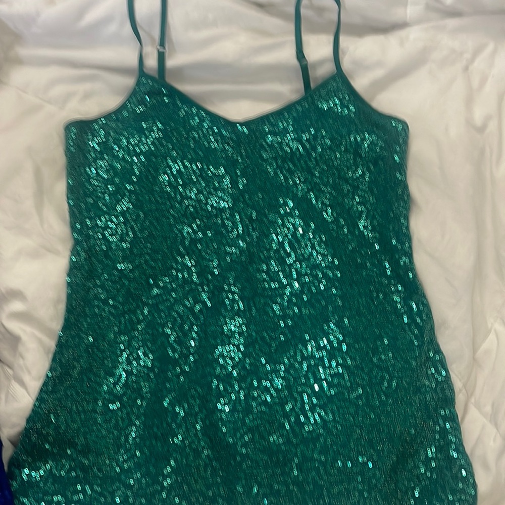 Express Tank Top Womens Small Glitter V-Neck Adjustable Strap Green sequins.